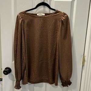 NWT animal print silky long sleeve brown cute top.